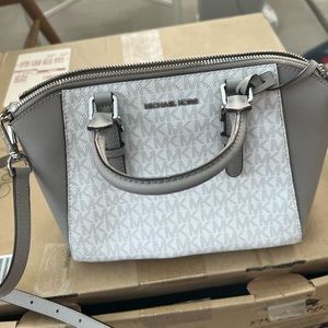 Authentic Michael Kors purse